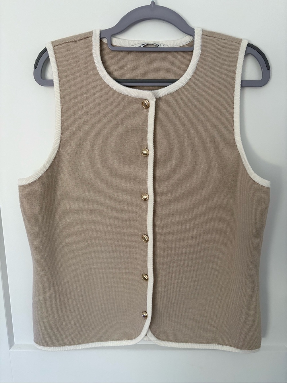 Abercrombie & Fitch Mara Knit Crew Sweater Vest- Like New - Sz Large